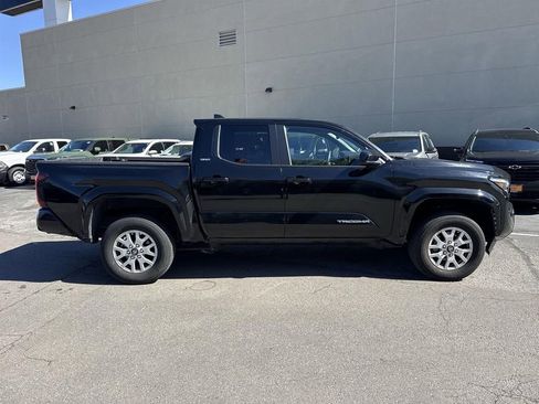 Used 2024 Toyota Tacoma SR5 image 2