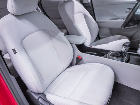 Certified 2024 Hyundai Kona SEL image 13