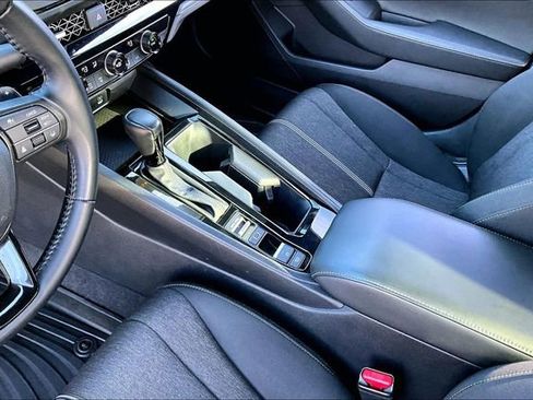 Used 2023 Honda Accord Sport image 17