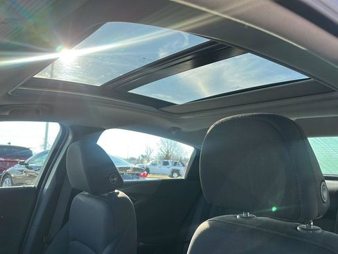 Used 2024 Chevrolet Malibu LT image 39