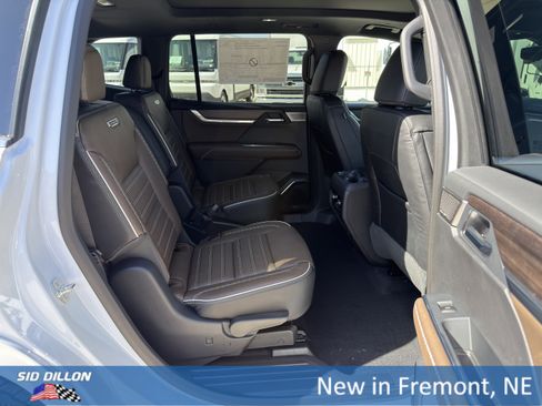 New 2026 GMC Acadia Denali Ultimate AWD/4WD image 19