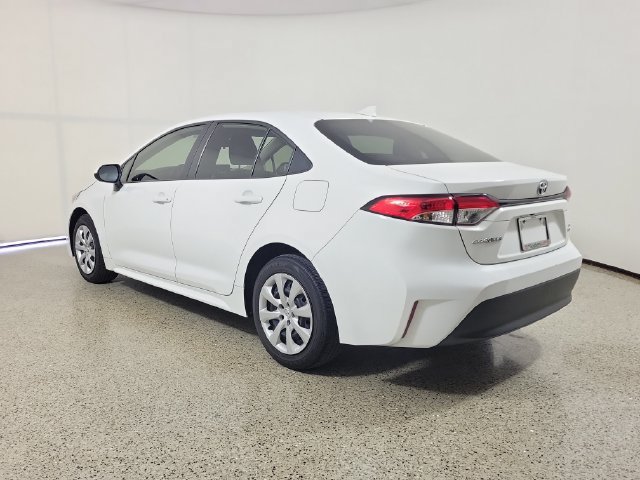 Used 2025 Toyota Corolla LE FWD image 7