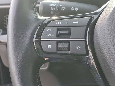 Used 2025 Honda CR-V EX-L image 18