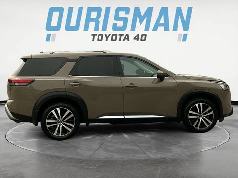 Used 2023 Nissan Pathfinder Platinum AWD/4WD image 8