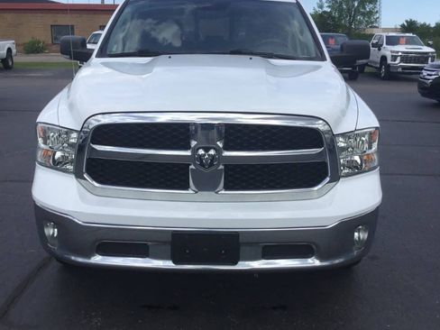Used 2019 RAM 1500 Classic SLT w/ Luxury Group AWD/4WD image 8