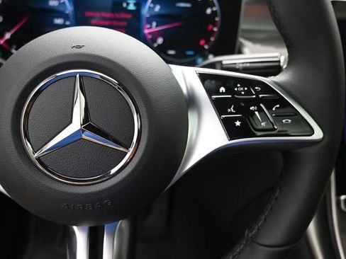 New 2026 Mercedes-Benz GLC 300 image 13