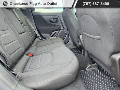 Used 2021 Jeep Renegade Latitude w/ Luxury Group I FWD image 44