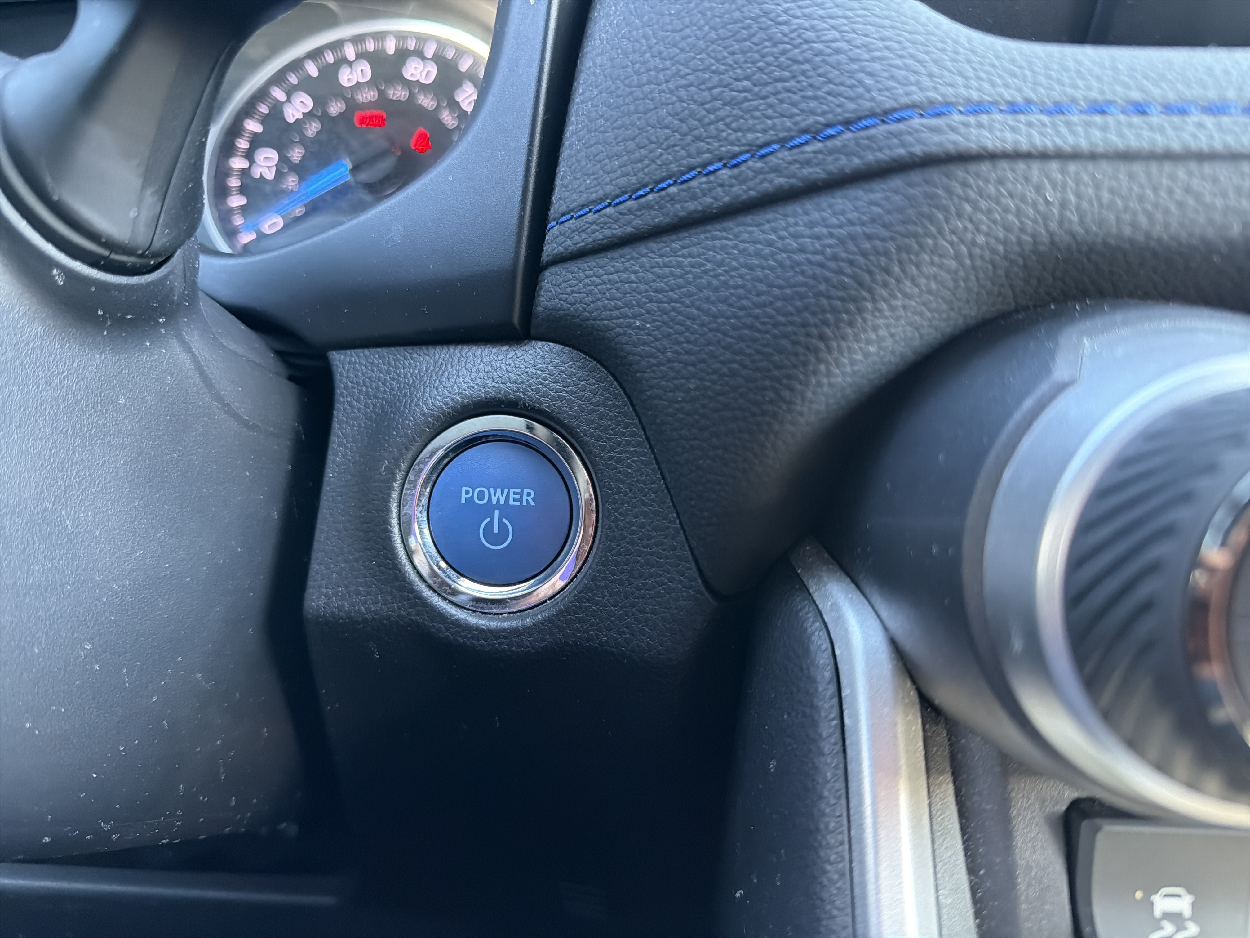 Used 2022 Toyota RAV4 SE w/ Convenience Package AWD/4WD image 19