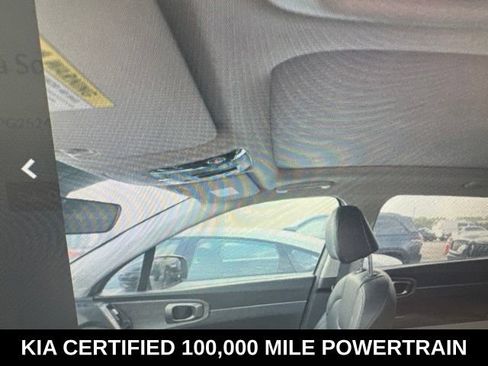 Used 2023 Kia Sorento S w/ Panoramic Sunroof Package AWD/4WD image 11