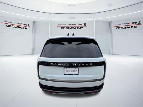 Used 2025 Land Rover Range Rover Long Wheelbase Autobiography AWD/4WD image 5