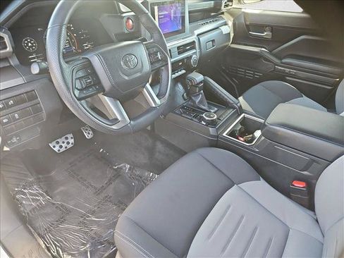 Certified 2025 Toyota Tacoma TRD Sport AWD/4WD image 11