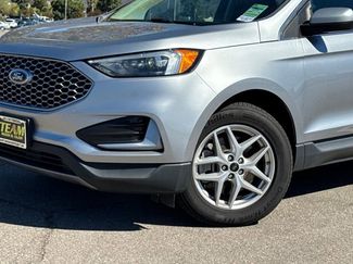 Used 2023 Ford Edge SEL video 4