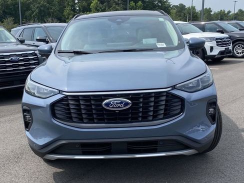 New 2025 Ford Escape SE w/ PHEV Premium Package image 8
