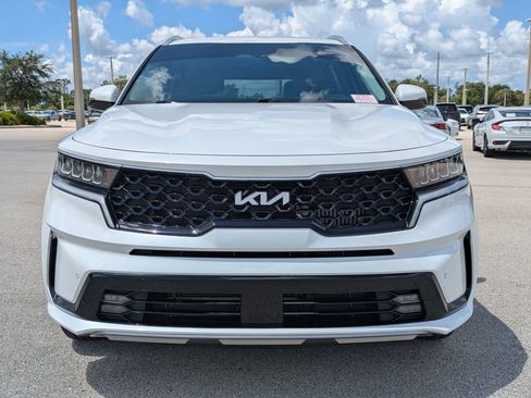 Certified 2023 Kia Sorento EX FWD image 3