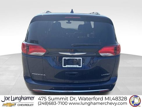 Used 2020 Chrysler Pacifica Limited FWD image 4