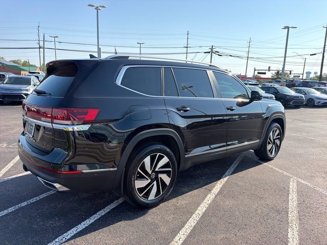Used 2024 Volkswagen Atlas SEL AWD/4WD image 4