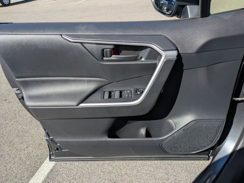 Certified 2023 Toyota RAV4 LE image 6