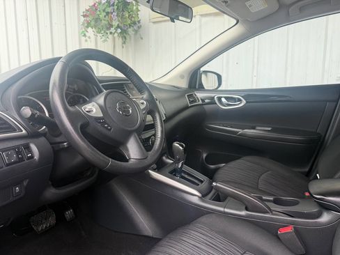 Used 2019 Nissan Sentra SV image 12