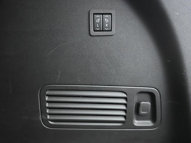 Used 2024 Buick Enclave Avenir FWD image 25