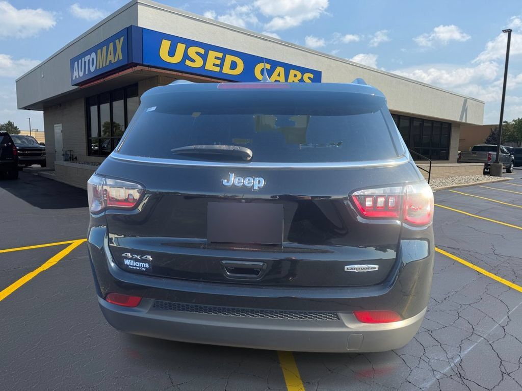 Used 2023 Jeep Compass Latitude AWD/4WD image 6