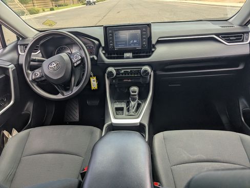 Used 2020 Toyota RAV4 LE w/ Carpet Mat Package FWD image 15