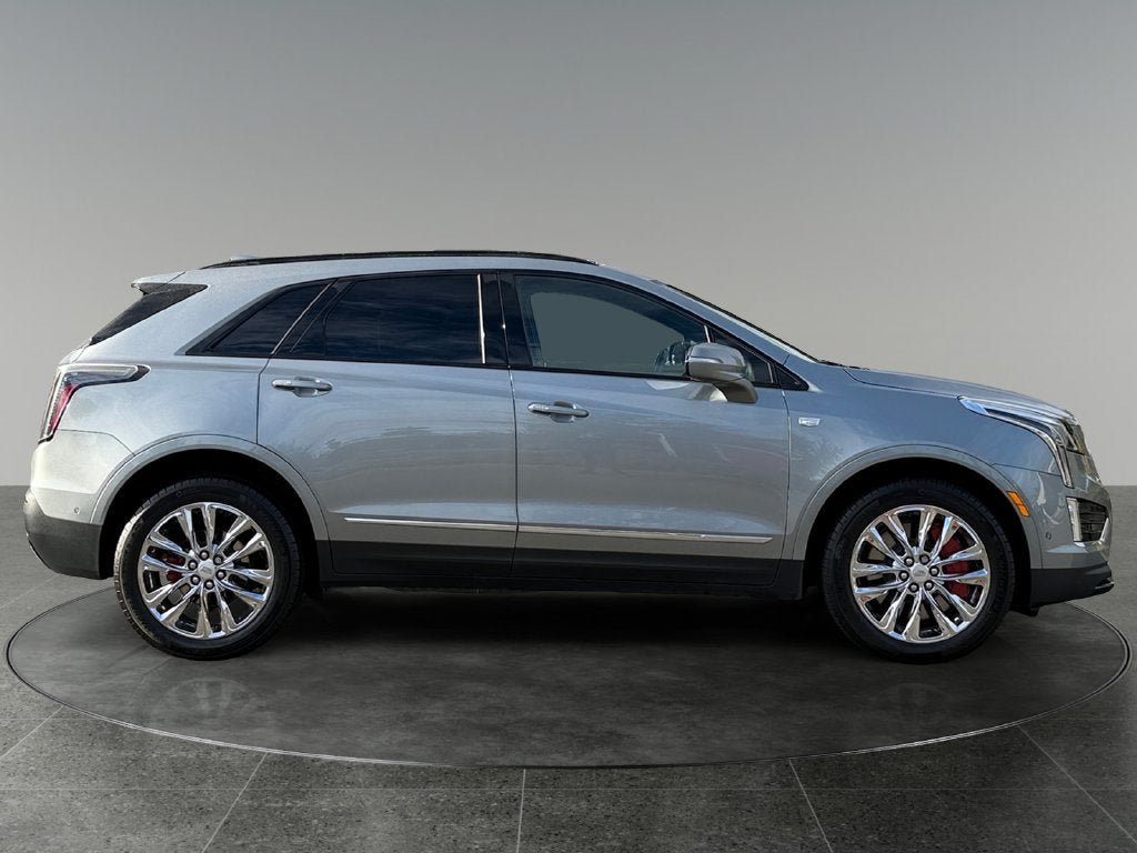 Used 2023 Cadillac XT5 Sportv w/ Technology Package AWD/4WD image 11