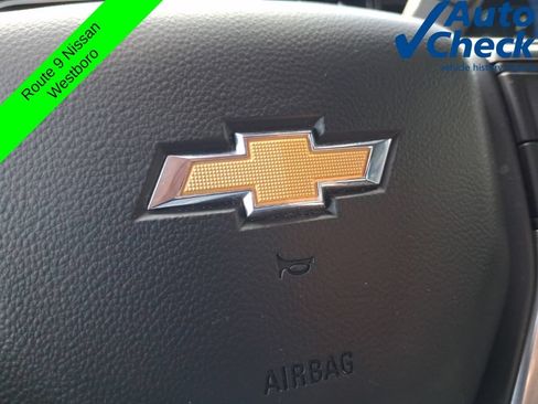 Used 2023 Chevrolet Silverado 1500 LT AWD/4WD image 21