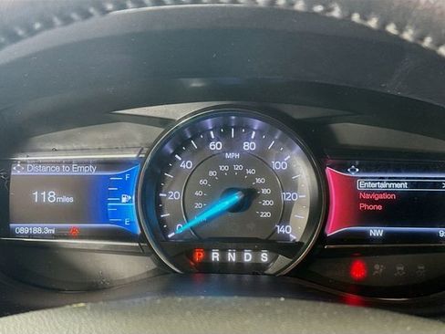 Used 2016 Ford Explorer XLT w/ Equipment Group 202A image 14