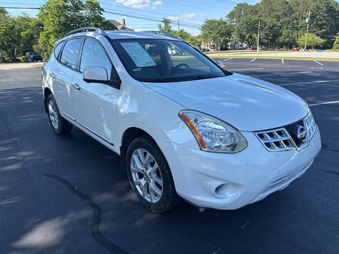 Used 2013 Nissan Rogue SL FWD image 3