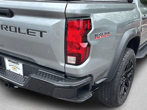Used 2024 Chevrolet Colorado Trail Boss w/ Technology Package AWD/4WD image 36