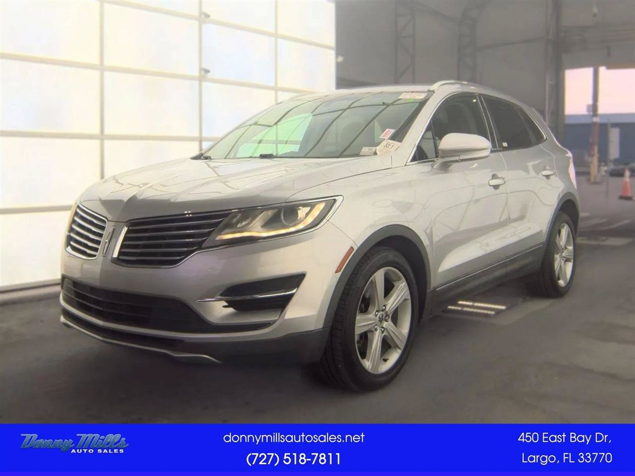 Used 2017 Lincoln MKC Premiere FWD image 1