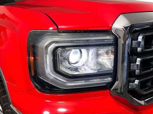 Used 2018 GMC Sierra 1500 SLE w/ SLE Value Package AWD/4WD image 26
