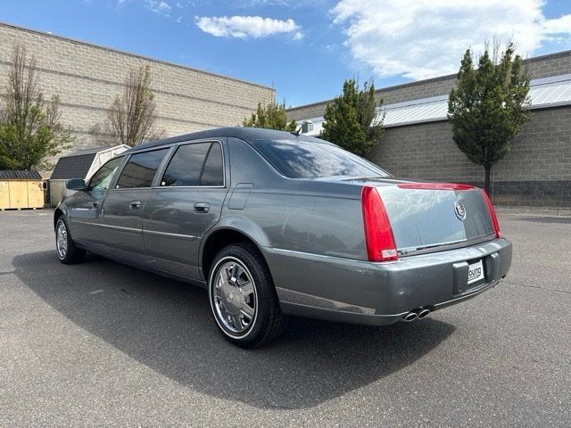 Used 2006 Cadillac DTS FWD image 3