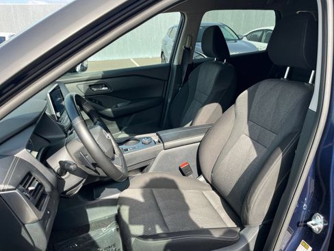 Used 2025 Nissan Rogue SV AWD/4WD image 38