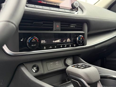 New 2026 Nissan Rogue SV w/ Cold Weather Package FWD image 27