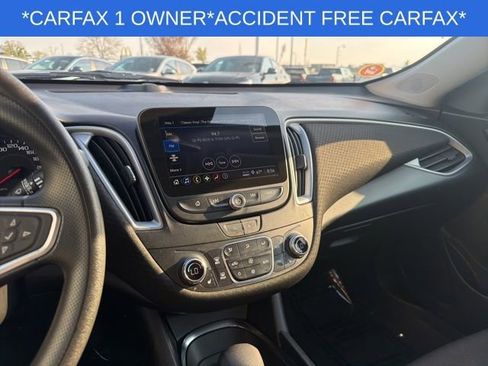 Used 2024 Chevrolet Malibu LT FWD image 29