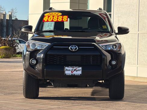 Certified 2024 Toyota 4Runner SR5 Premium image 11
