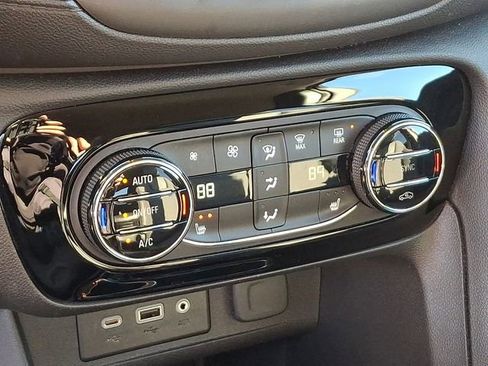 Used 2023 Buick Encore GX Select w/ Safety Package II image 20