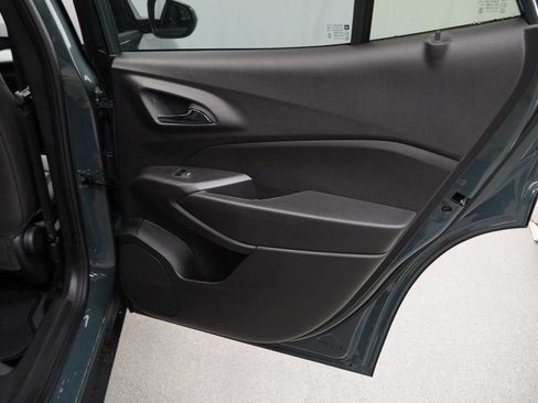 New 2026 Chevrolet Trax LT w/ Driver Confidence Package FWD image 25