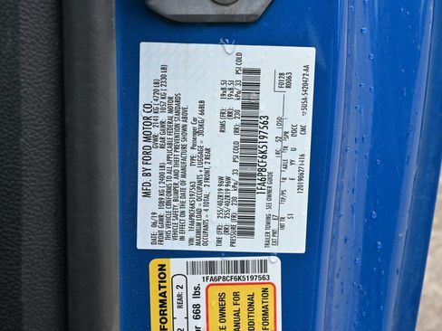 Used 2019 Ford Mustang GT Premium w/ Equipment Group 401A RWD image 25