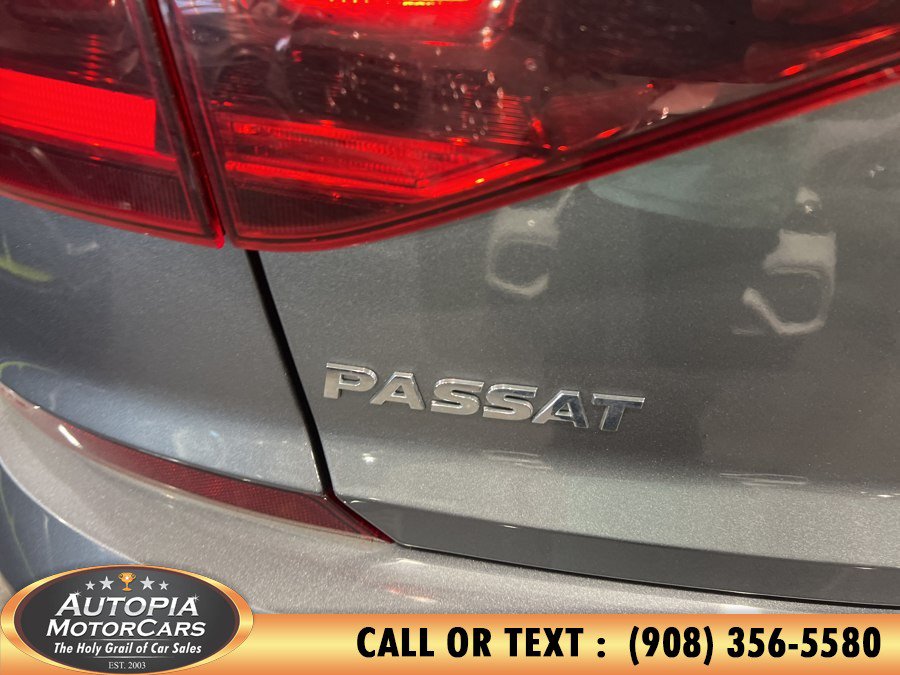 Used 2017 Volkswagen Passat 1.8T R-Line FWD image 39