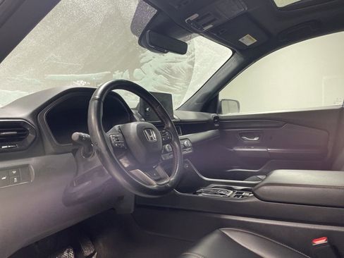 Used 2023 Honda Pilot TrailSport image 22