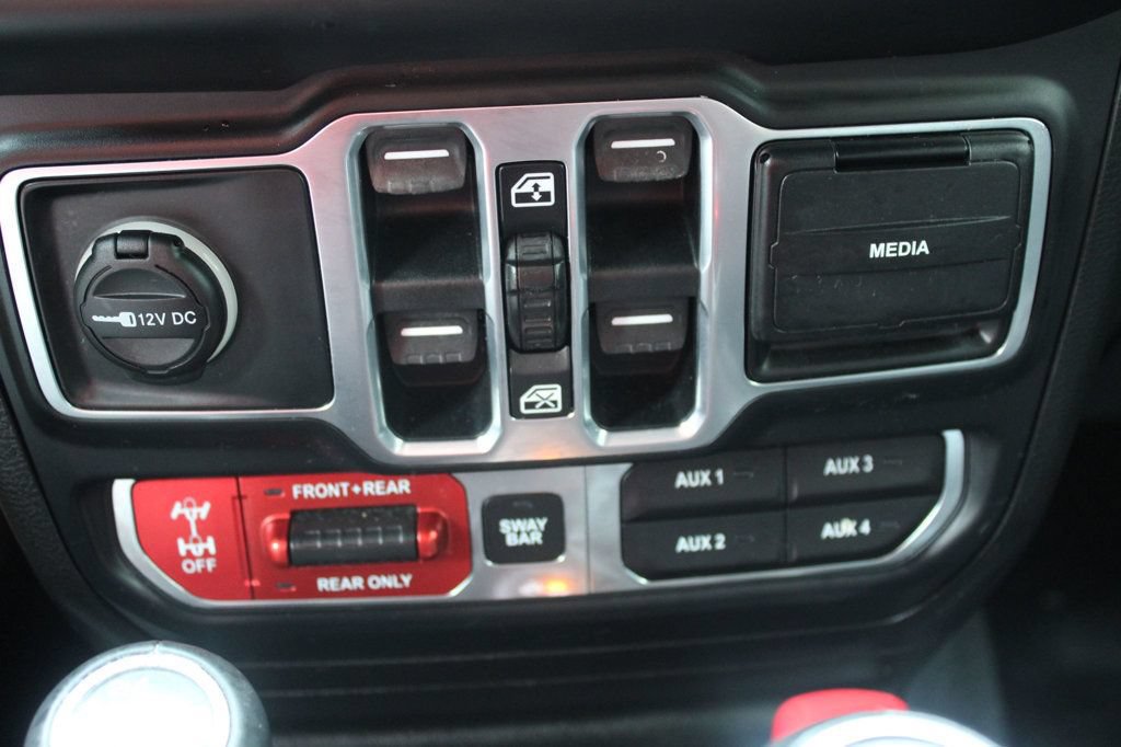 Used 2018 Jeep Wrangler Unlimited Rubicon AWD/4WD image 23