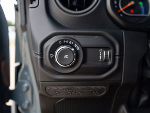Used 2024 Jeep Wrangler Unlimited Rubicon 392 AWD/4WD image 23