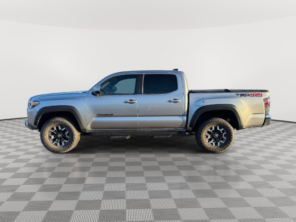 Used 2022 Toyota Tacoma TRD Off-Road AWD/4WD image 4