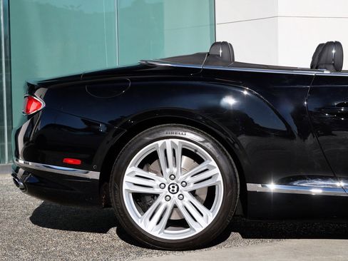 Certified 2022 Bentley Continental GT image 8