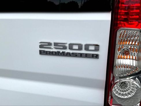 Used 2025 RAM ProMaster 2500 w/ U-Haul Equipment Group FWD image 20