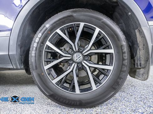Used 2021 Volkswagen Tiguan SE FWD image 45