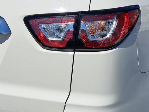 Used 2014 Chevrolet Traverse LT FWD image 39