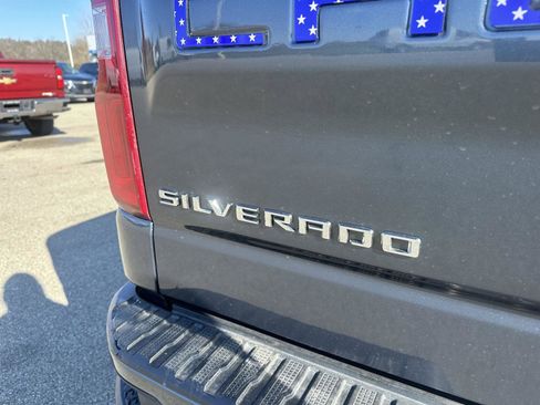 Used 2021 Chevrolet Silverado 1500 RST w/ Z71 Off-Road Package AWD/4WD image 5